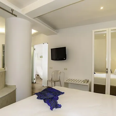 Hotel La Deluxe & (adults Only) 5*
