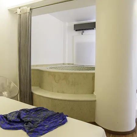 Hotel La Deluxe & (adults Only)