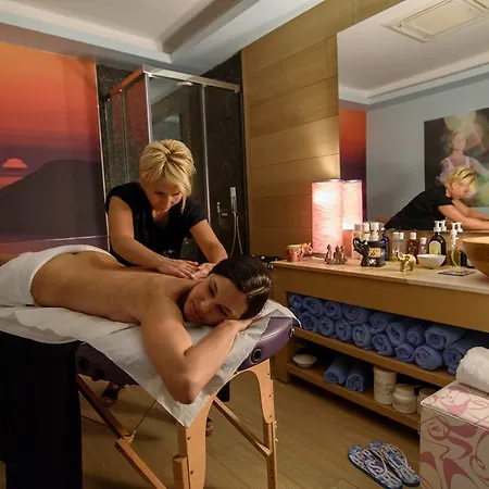 Hotel La Deluxe & (adults Only)